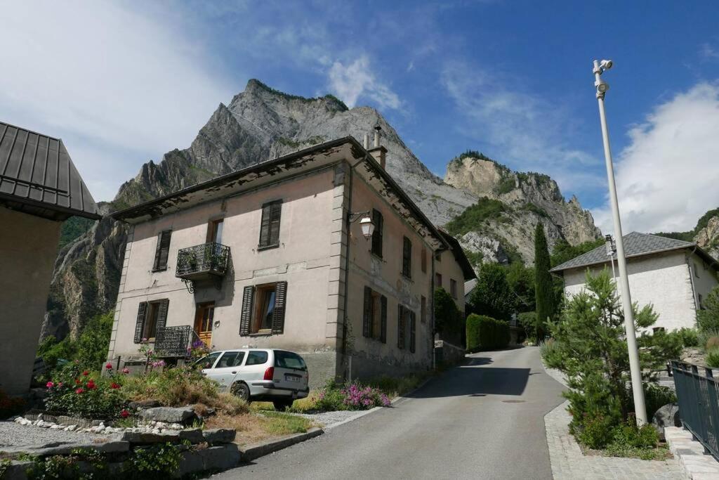 Joli Appartement Confortable Renove Style Cosy Saint-Martin-de-la-Porte Εξωτερικό φωτογραφία